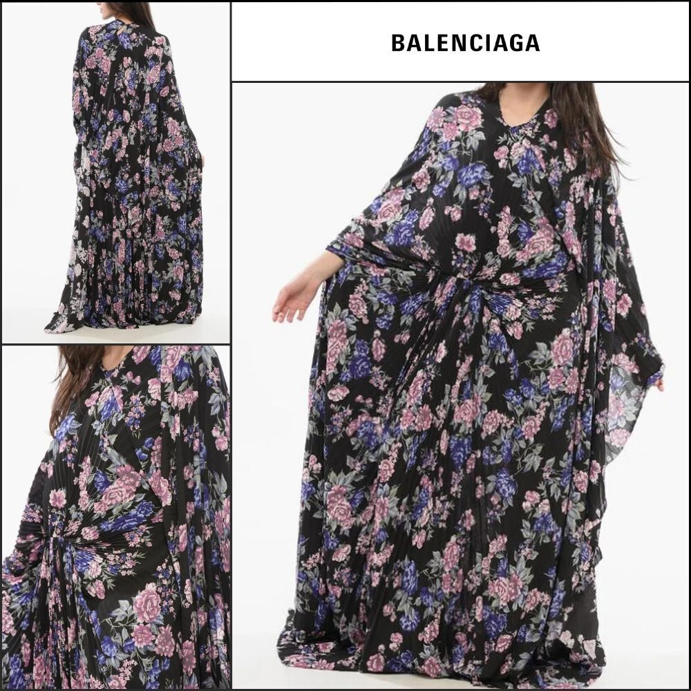 【BALENCIAGA】Black Floral Circle Pleated Dress
