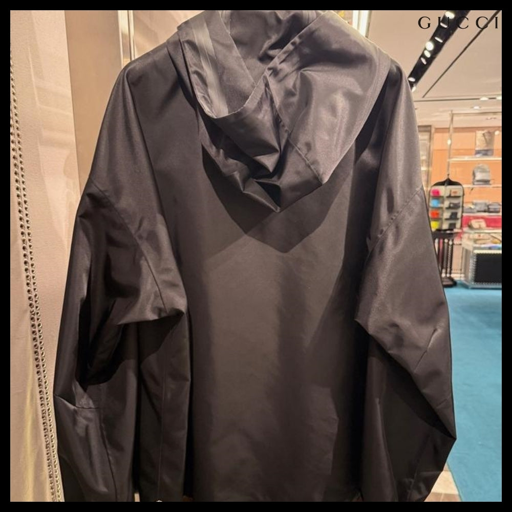 【GUCCI】Logo Compact Nylon Twill Hooded Blouson Jacket