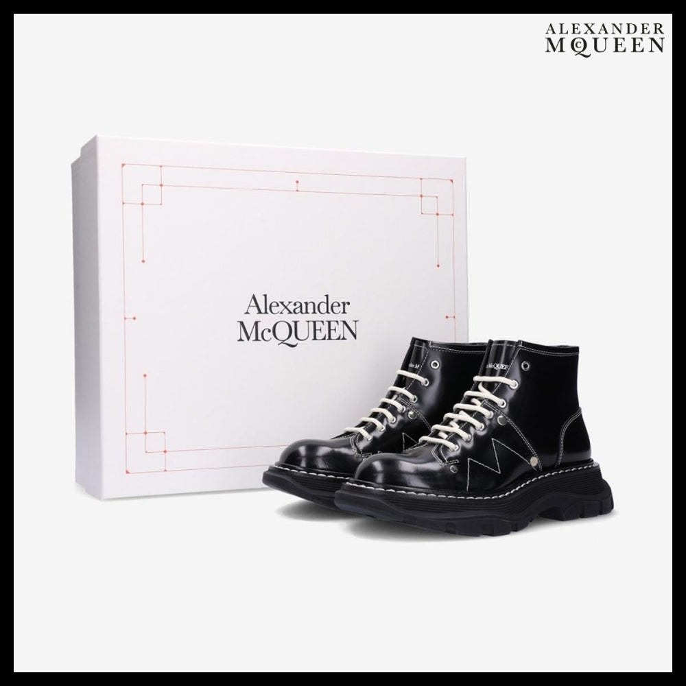 【Alexander Mcqueen】Tread Lace-Up Boots Black Silver