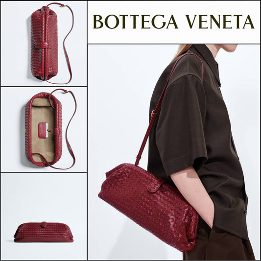 【韓国百貨店 BOTTEGA VENETA】Lauren 1979 Clutch Bag Lava Red