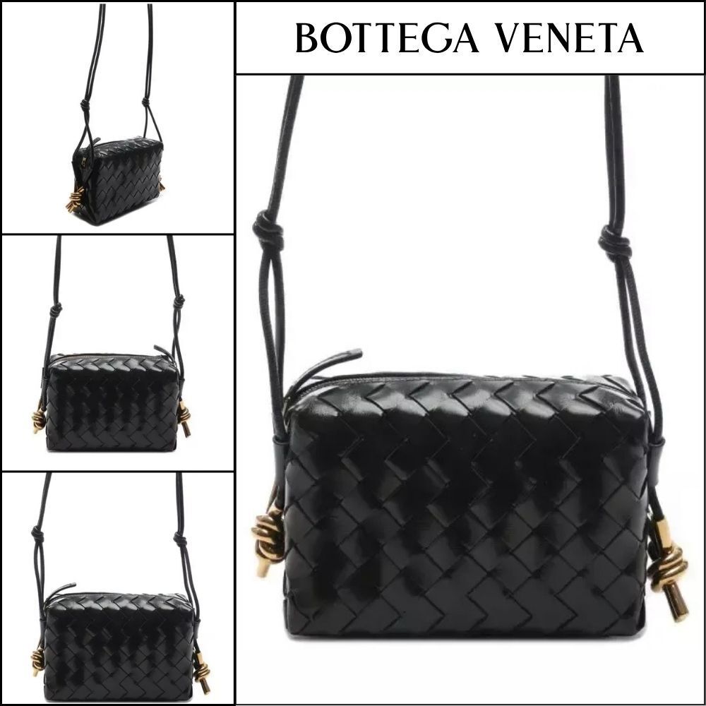 【BOTTEGA VENETA】Women’s Loop Mini Camera Crossbody Bag