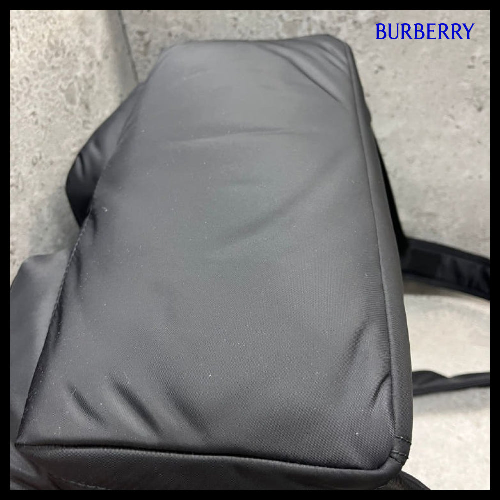 【Burberry】Lettering Logo Pocket Nylon Medium Rucksack