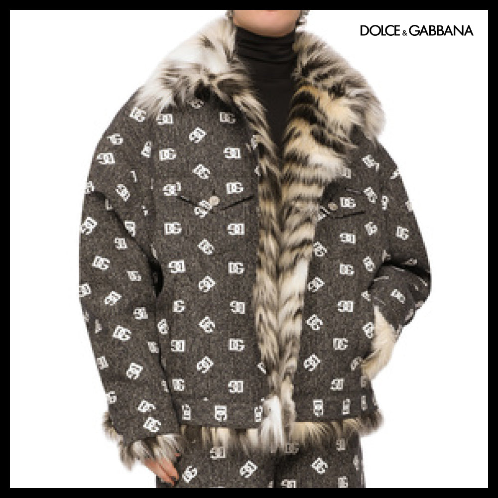 【Dolce & Gabbana】DG-LOGO JACQUARD JACKET WITH FAUX FUR