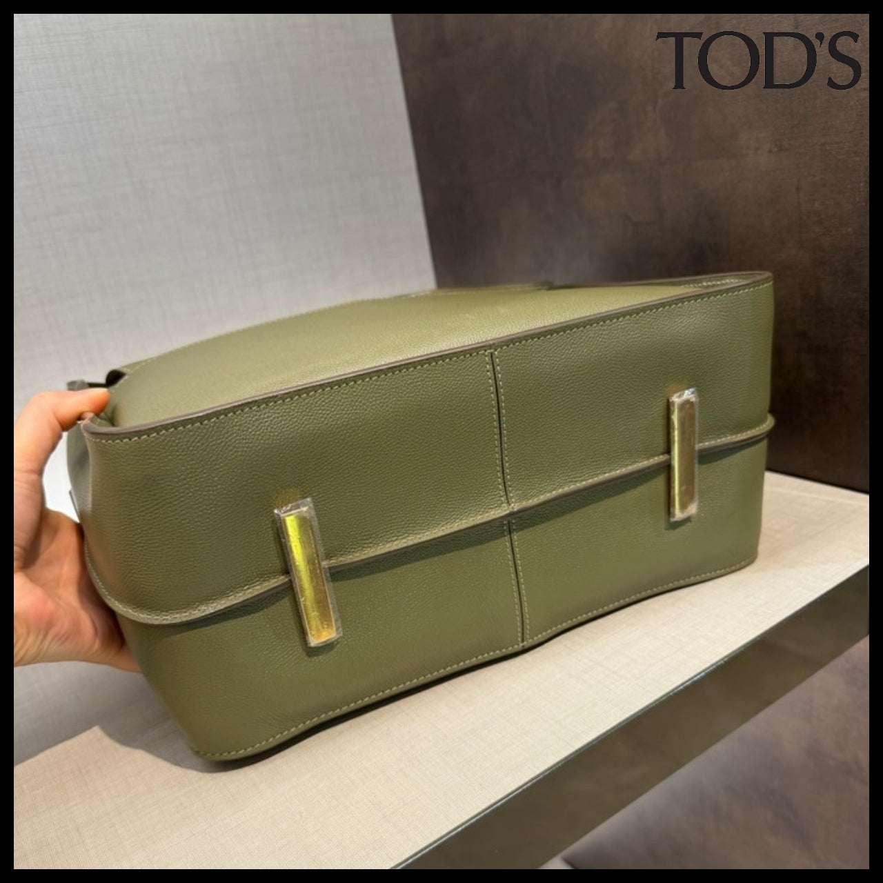 【TOD'S】TSB Timeless Leather Messenger Shoulder Bag