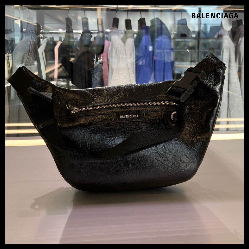 ★BALENCIAGAアウトレットセール★Lambskin Belt Crossbody Bag