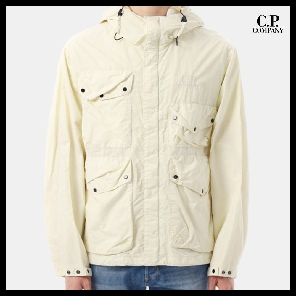 【CP COMPANY】Flatt Nylon Goggle Jacket
