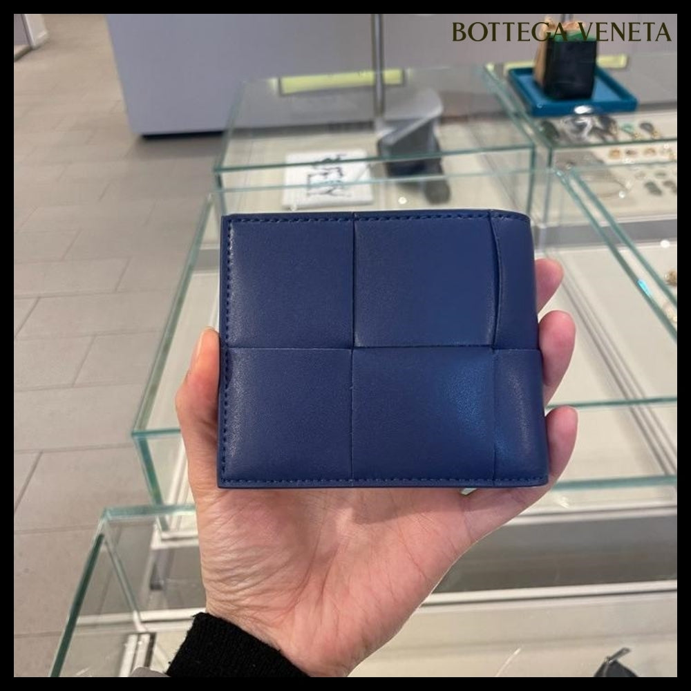 【BOTTEGAVENETA】IntreccioUrbanLeatherCoinPocketBiFoldWallet