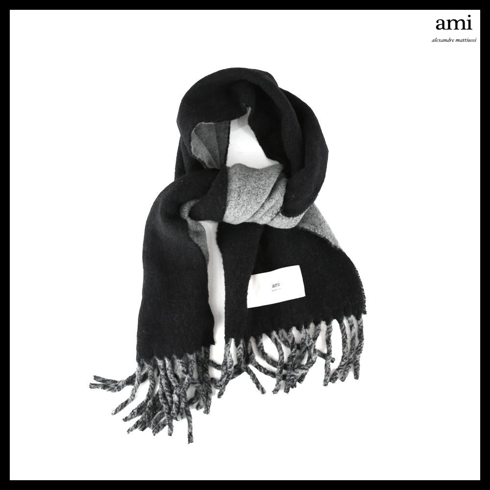 【 AMI PARIS 】 Black Fringe Scarf