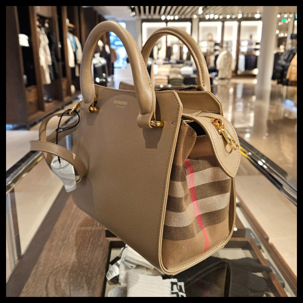 【BURBERRY】BANWELL house check mini tote bag chestnut beige
