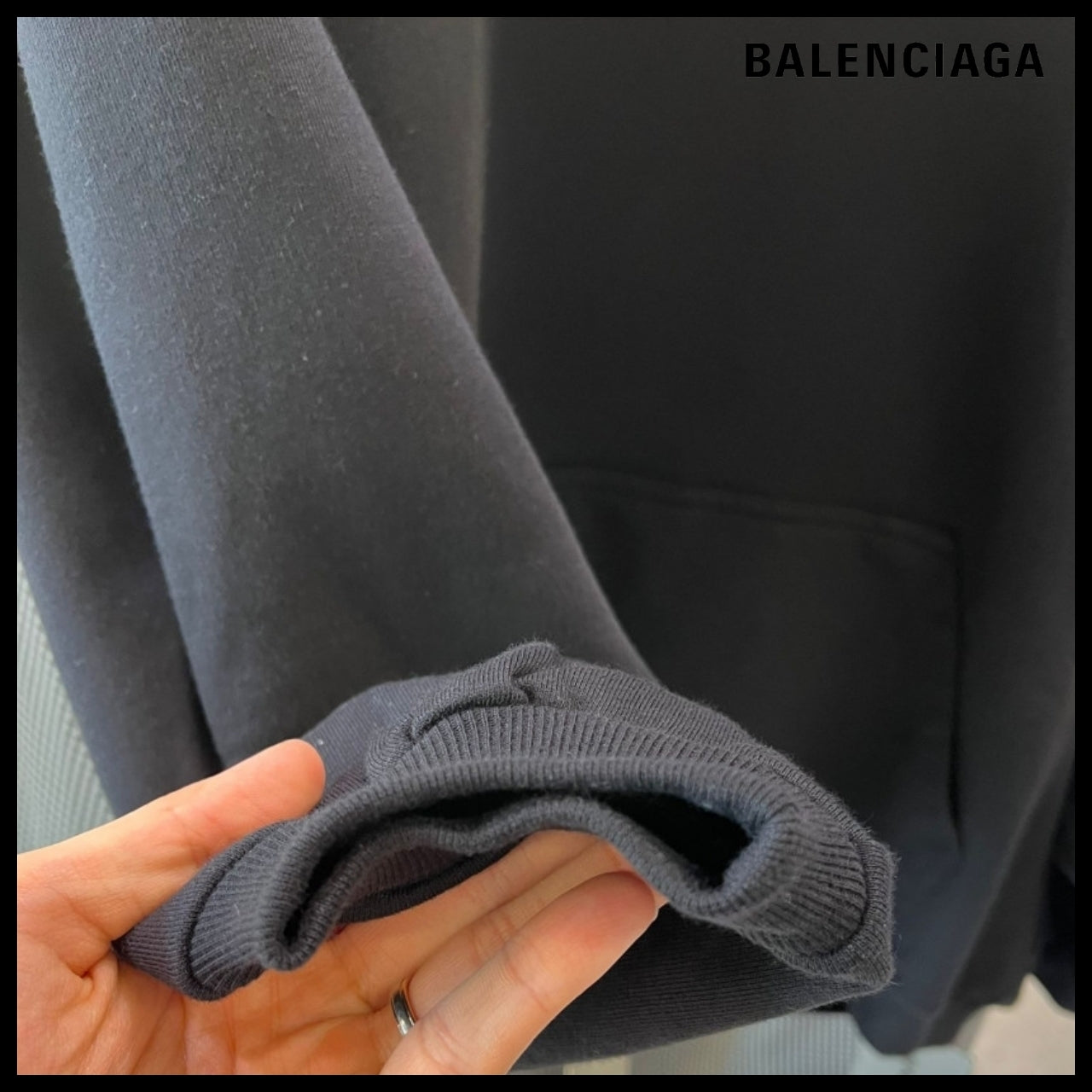【BALENCIAGA】Tab Hoodie Small Fit Black