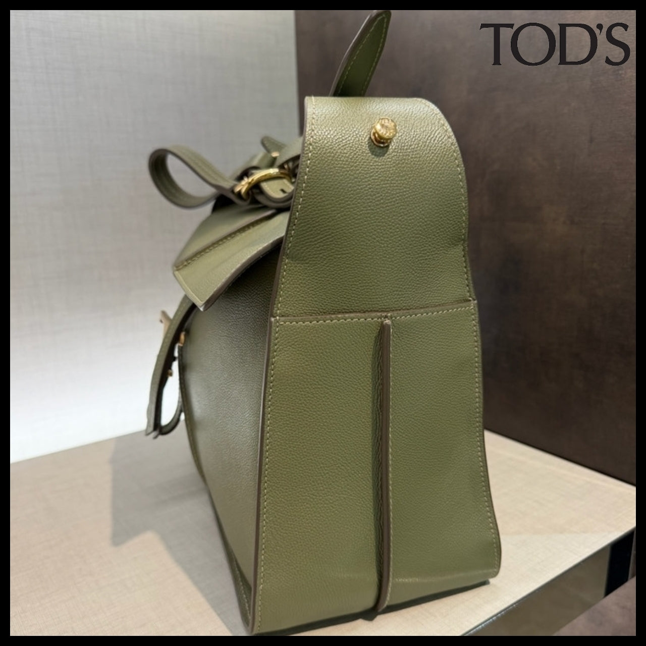 【TOD'S】TSB Timeless Leather Messenger Shoulder Bag
