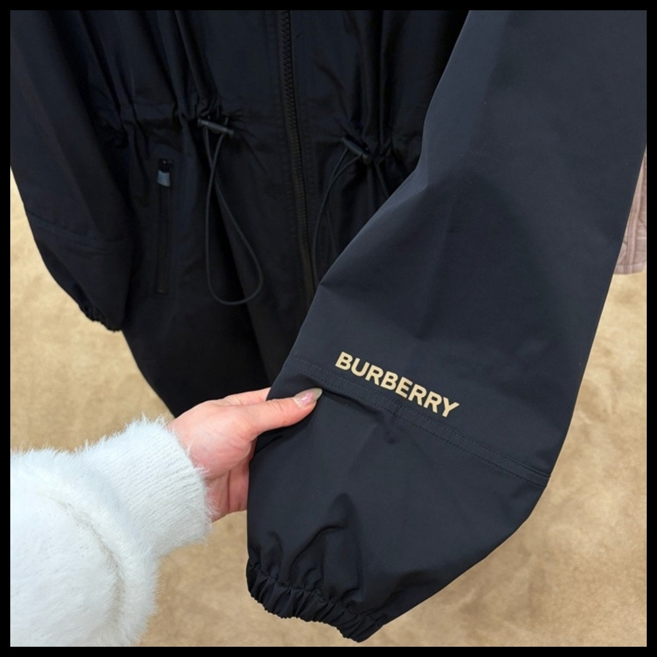 【Burberry】New Birley Internal EKD Drawstring Hooded Zip Up