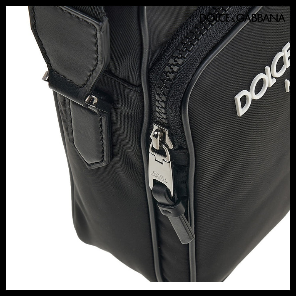 【DOLCE & GABBANA】Unisex Logo Print Crossbody Bag