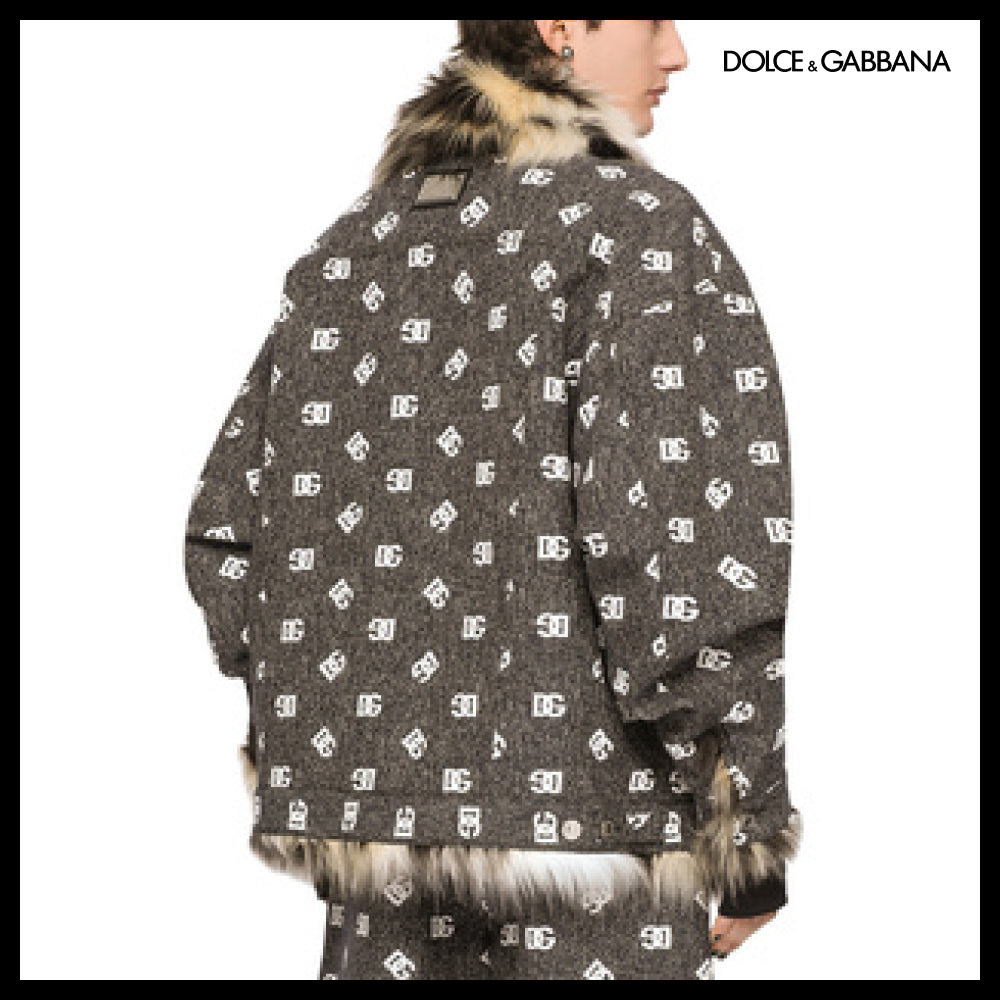 【Dolce & Gabbana】DG-LOGO JACQUARD JACKET WITH FAUX FUR