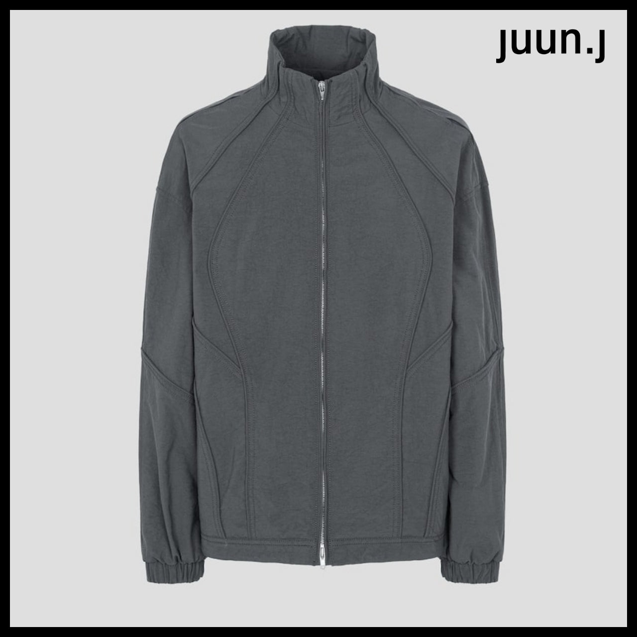 【JUUN.J】Curved Cut Design Stand Collar Jumper Grey