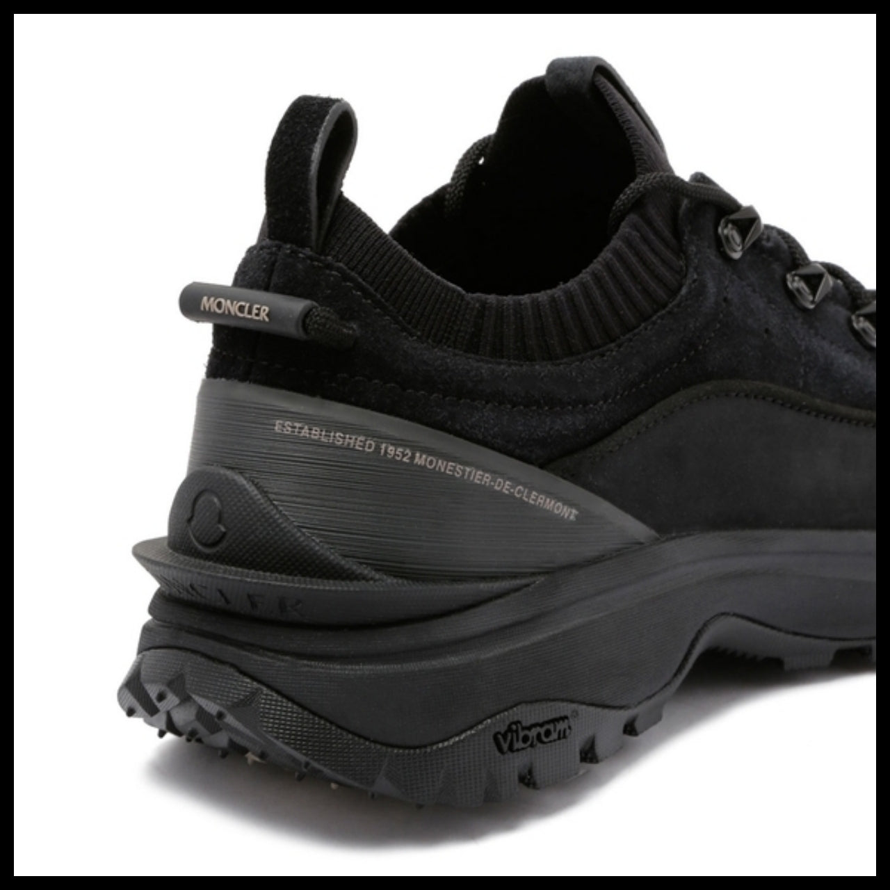 【MONCLER】Black Sneakers