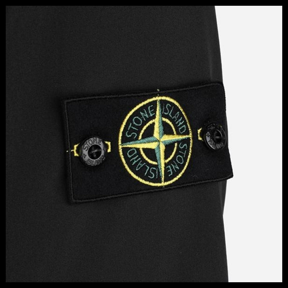 【Stone Island】Soft Shell Hooded Jacket Black