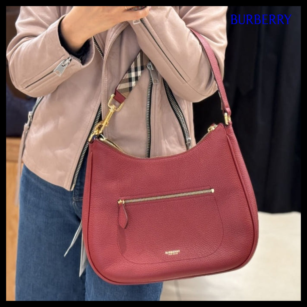 【Burberry】LL Soft Leather Hobo Shoulder Bag Antique Red