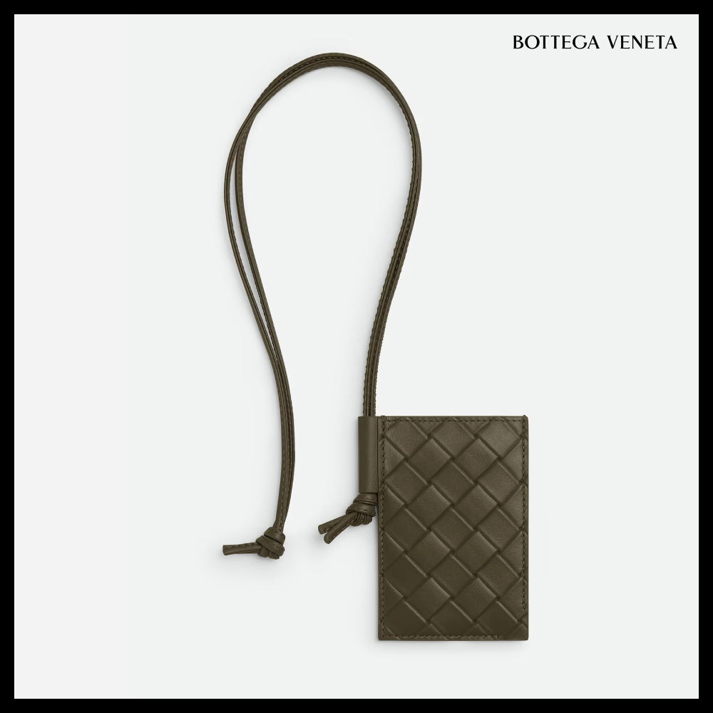 【BOTTEGA VENETA】Intrecciato Stamp Badge Holder 4 Colors