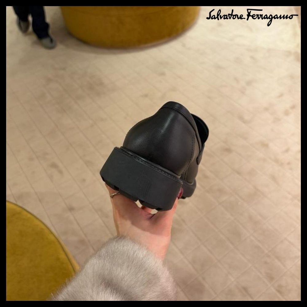 【FERRAGAMO】GROUND LEATHER PENNY LOAFERS BLACK
