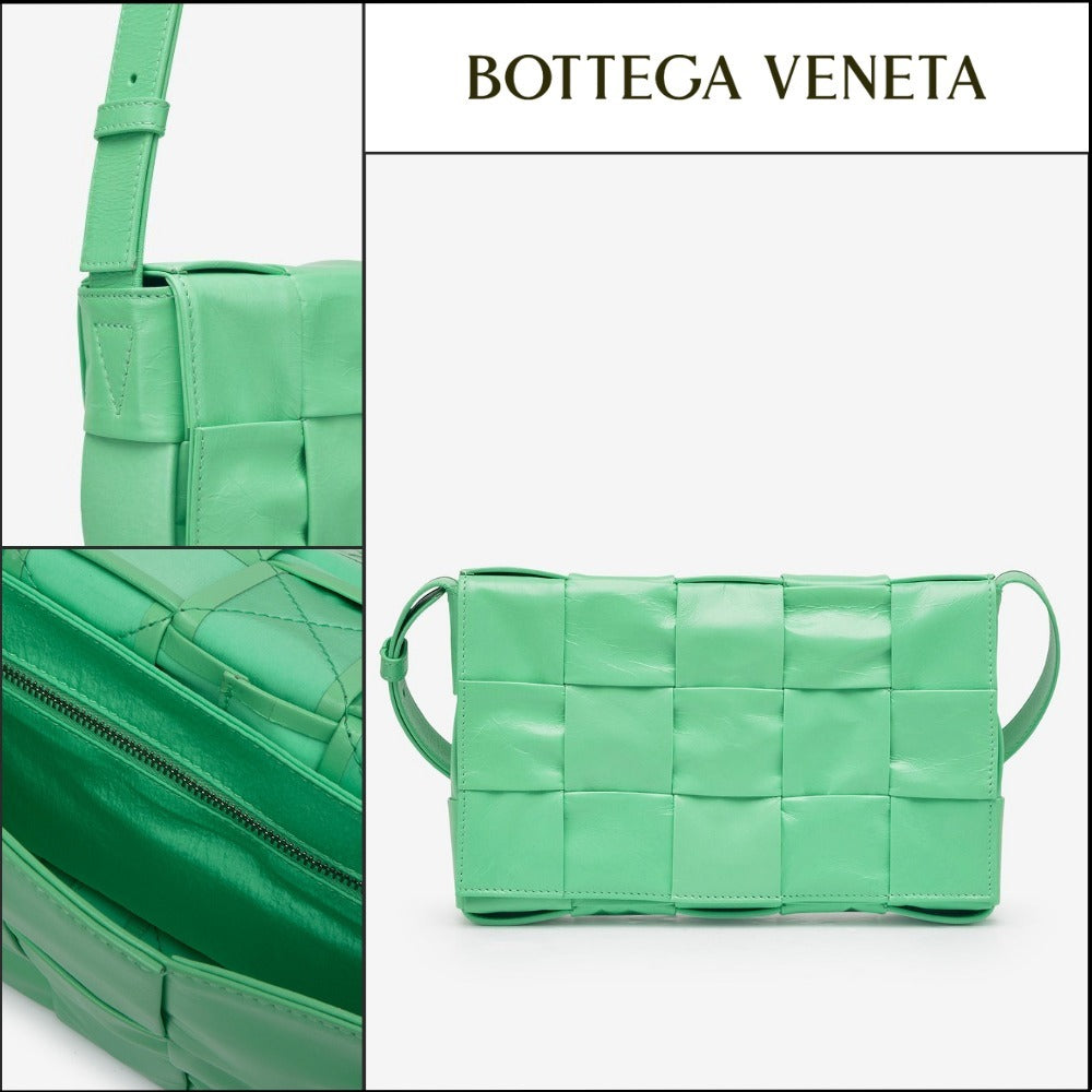 【BOTTEGA VENETA】Leather Cassette Bag Fountain