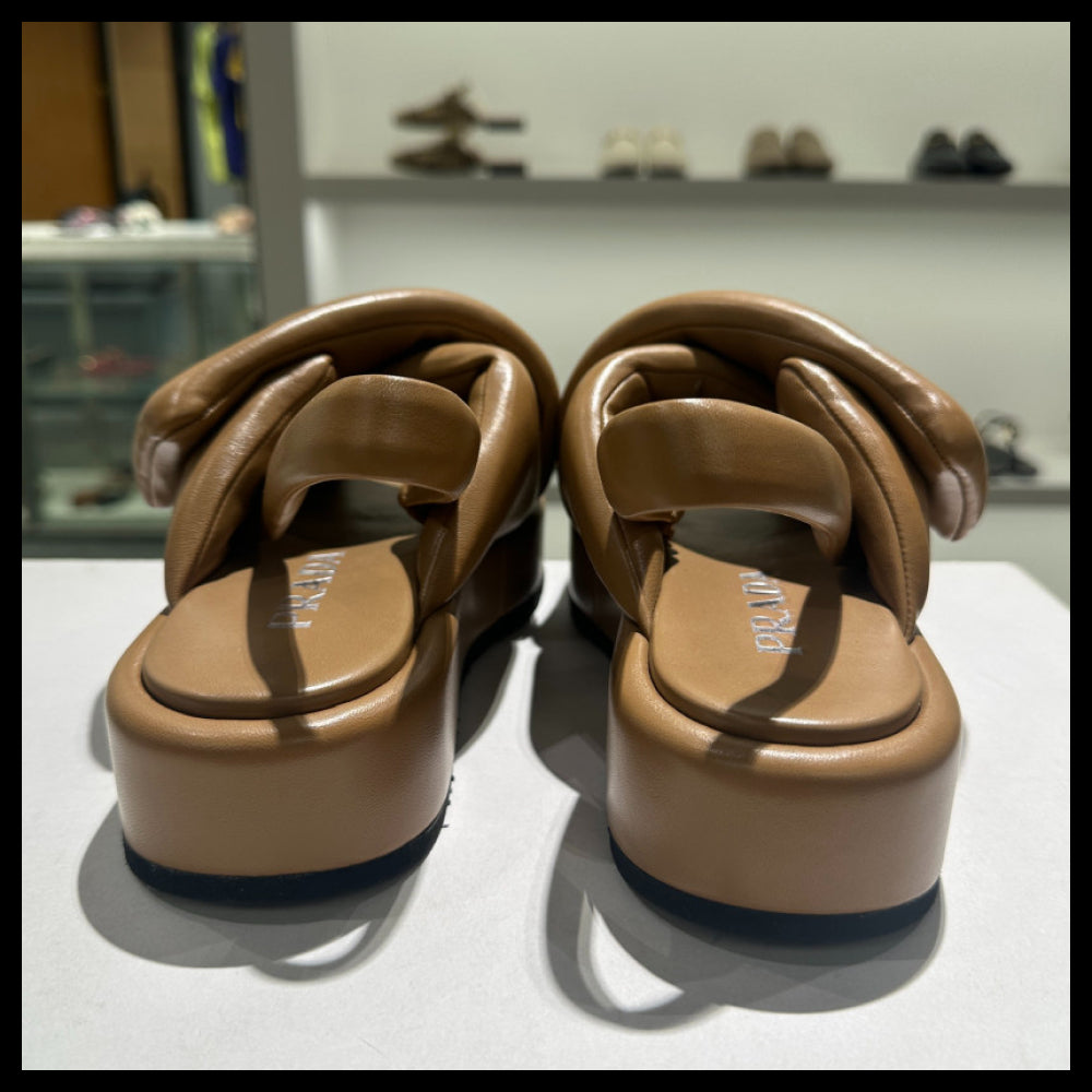 【PRADA】Triangle Logo Padded Leather Platform Sandals