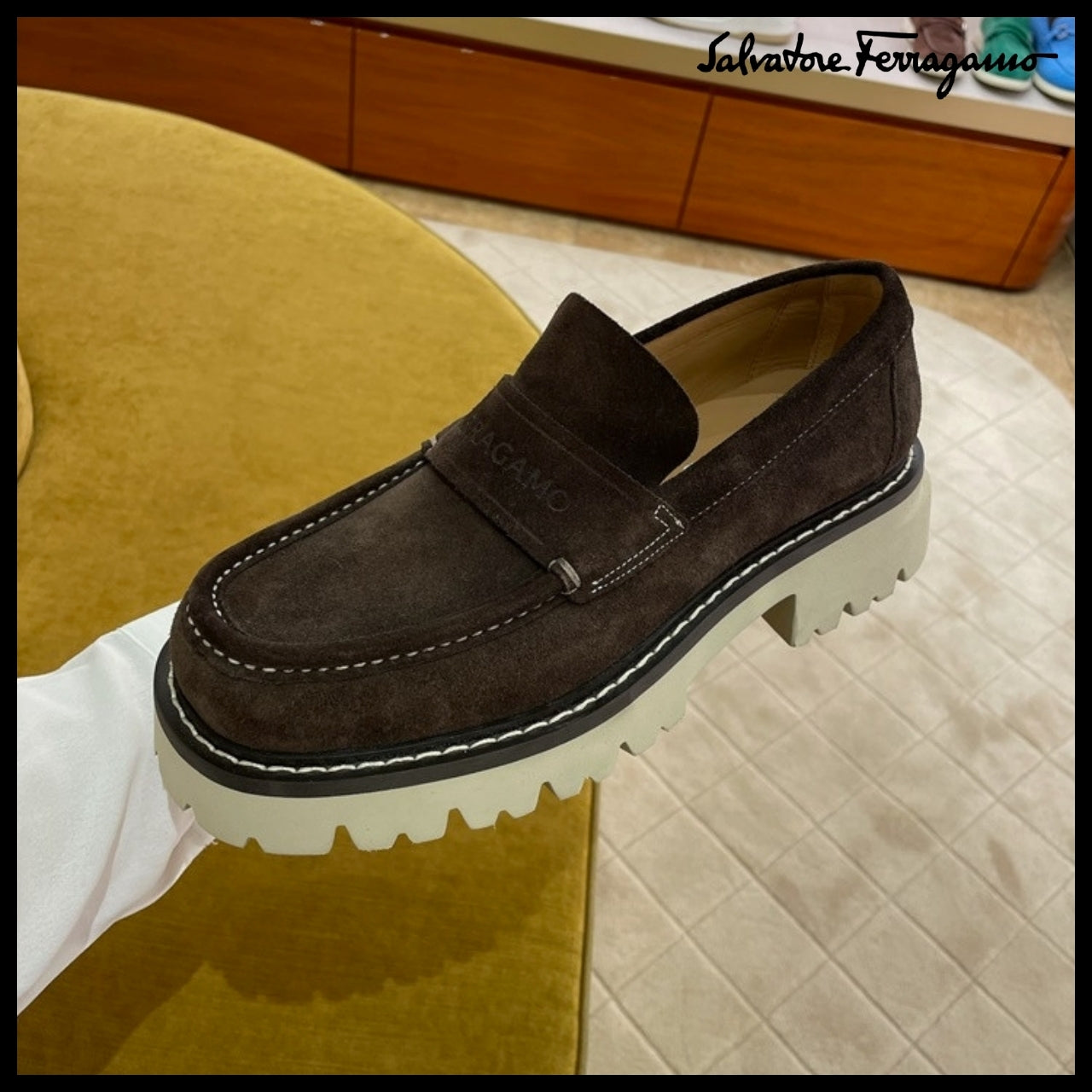【FERRAGAMO】FERGAL SUEDE CHUNKY LOAFERS BROWN