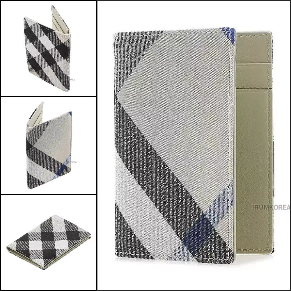【Burberry】Men's Check Folding Card Wallet Classic Check