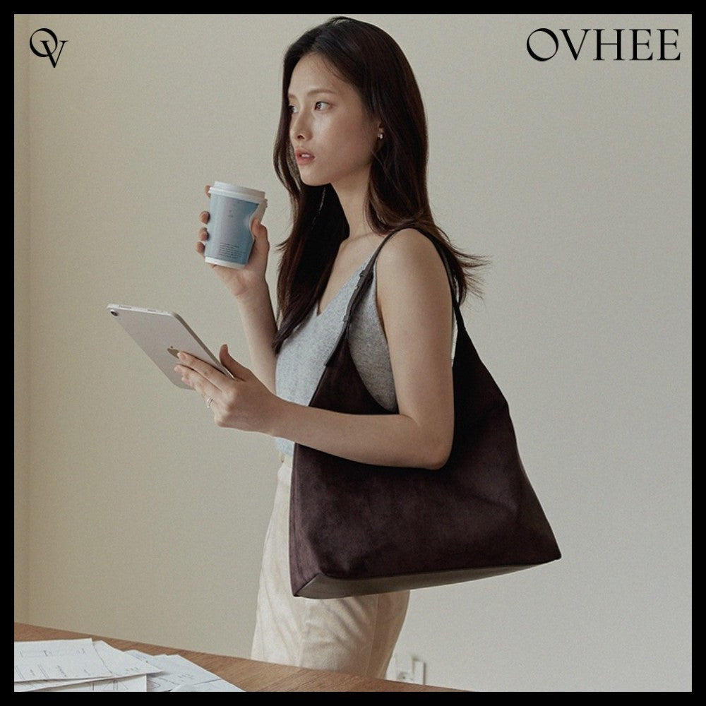 【OVHEE】 FLUME SUEDE HOBO BAG スエードホボバッグです