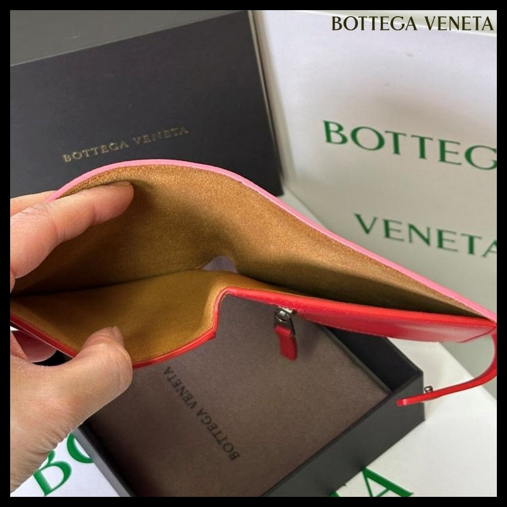 【BOTTEGA VENETA】ナッパ カーフ レザーツートーン二つ折り財布