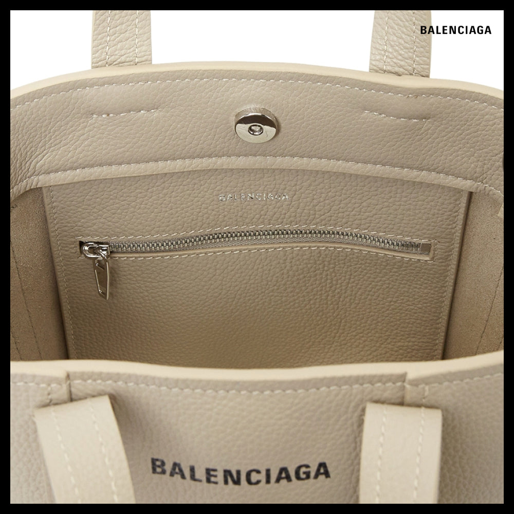 【BALENCIAGA】EVERYDAY 2.0 グレインカーフ トートバッグ TAUPE