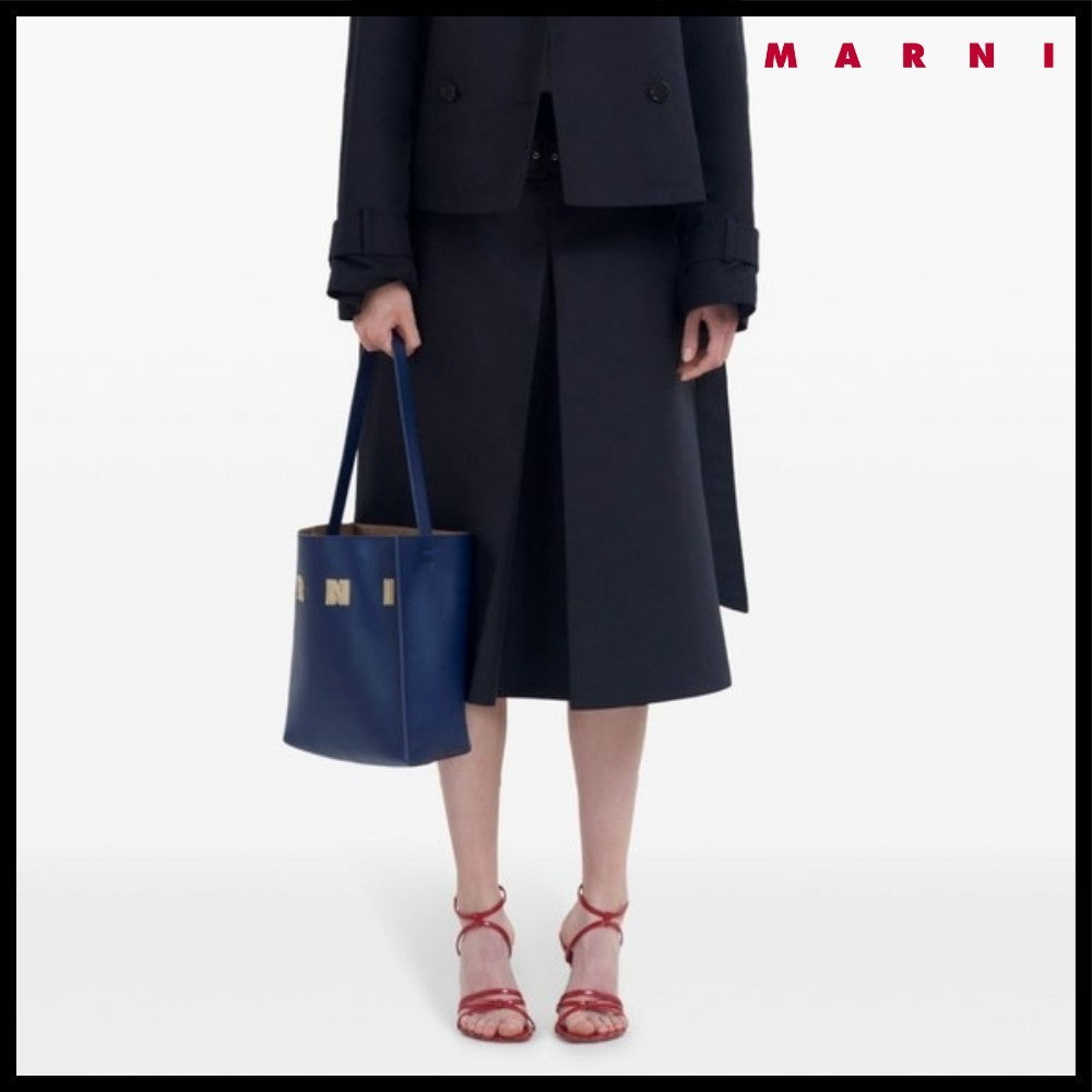 【MARNI】 LOGO EMBOSSED CALFSKIN TOTE BAG