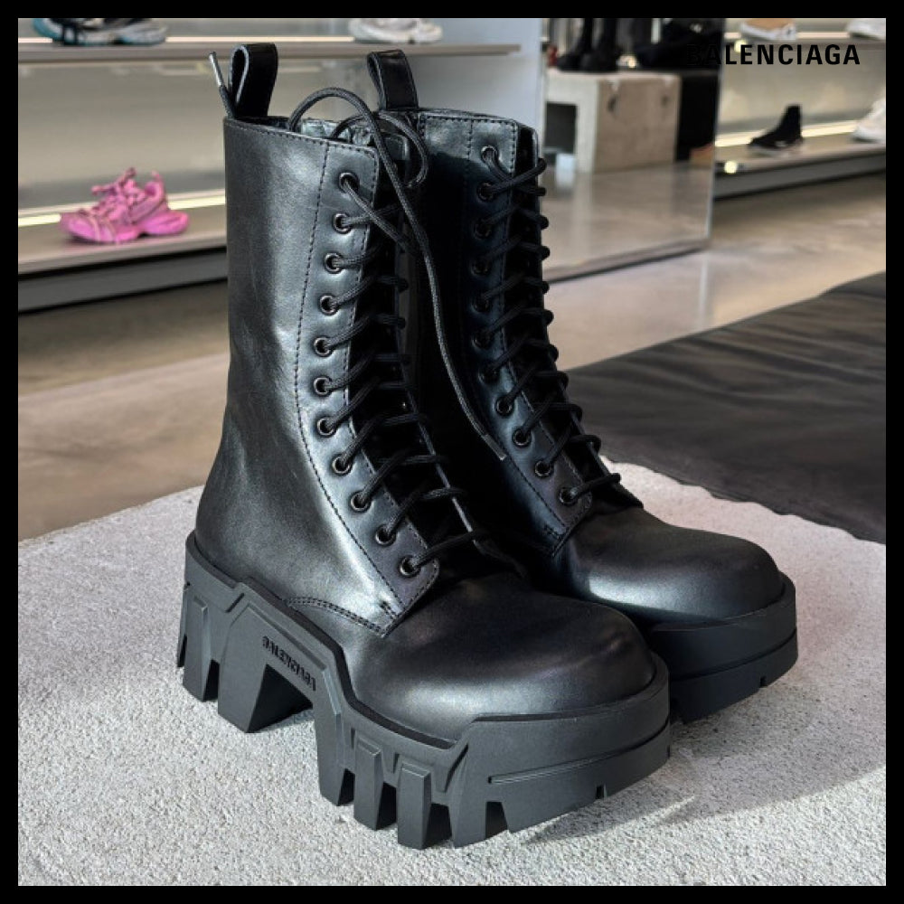 【BALENCIAGA】Bulldozer Lace-Up Boot Black