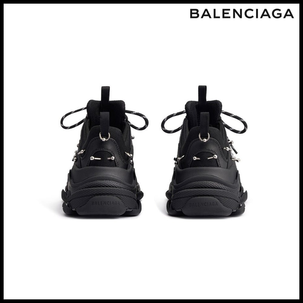 【BALENCIAGA】Triple S Sneaker Piercings Black Polyurethane