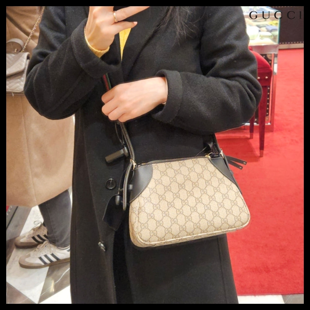 【GUCCI】GG emblem icon canvas small two-way bag