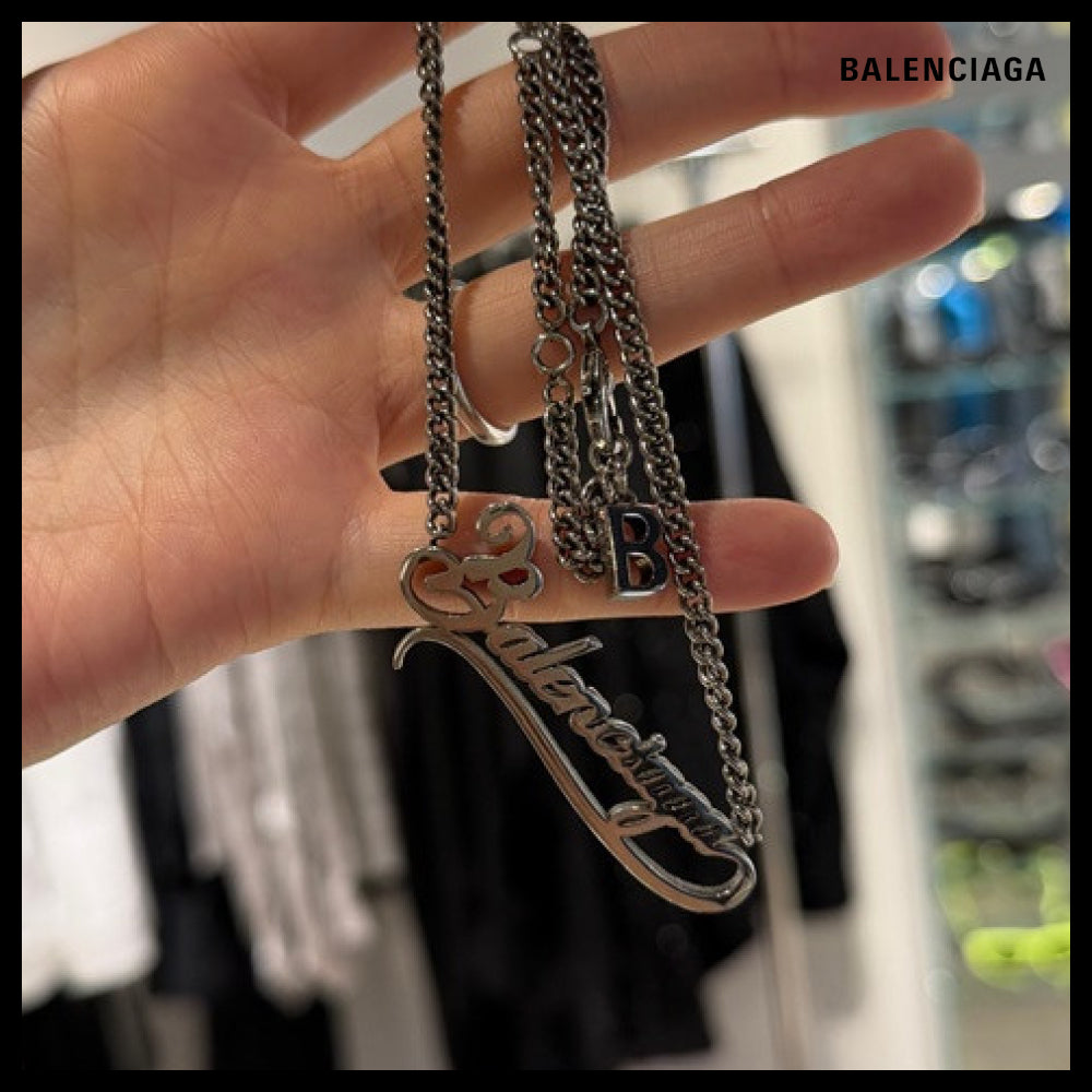 ★BALENCIAGAアウトレット セール ★TYPO Logo Necklace Silver