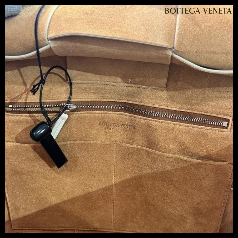 【BOTTEGA VENETA】INTRECCIO カーフスキン アルコ ショルダー