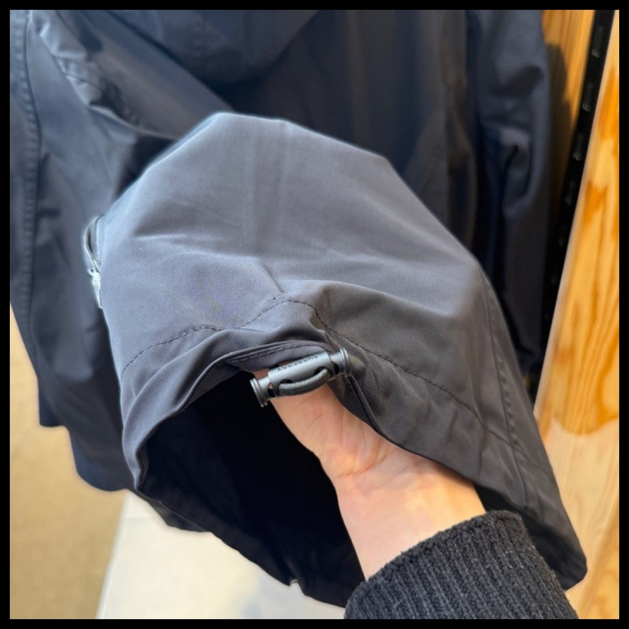 【Burberry】New Hargrave Internal EKD Windbreaker Jacket