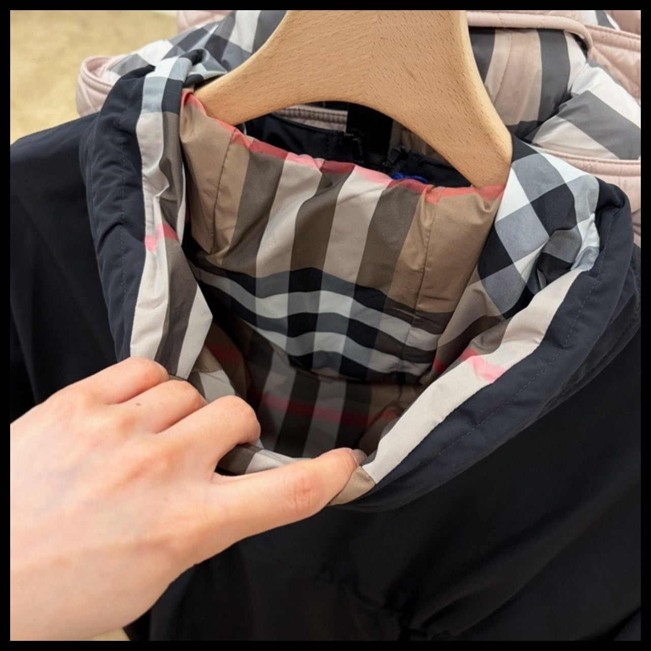 【Burberry】New Birley Internal EKD Drawstring Hooded Zip Up