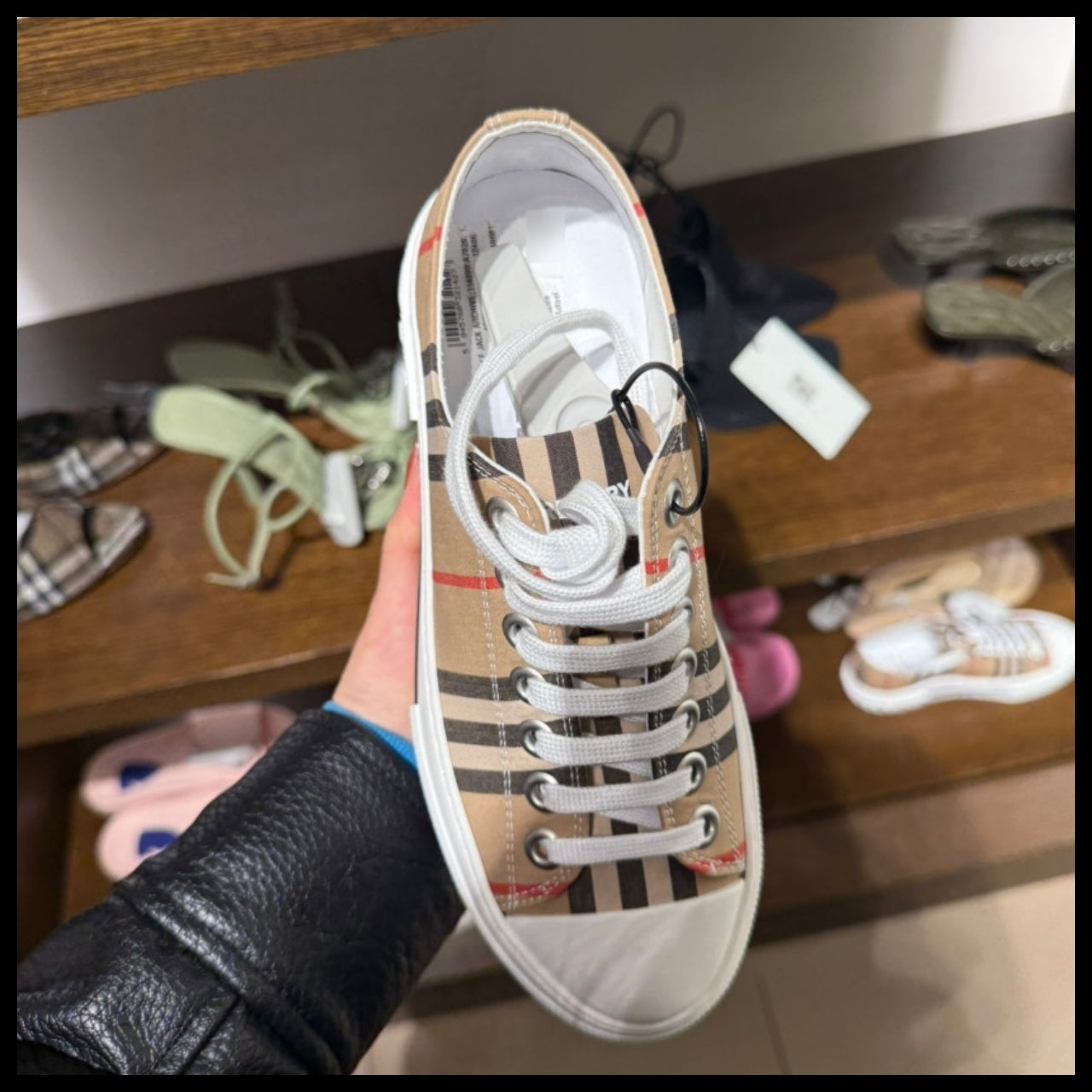 【BURBERRY】JACK Icon Stripe Canvas Low-Top Sneakers