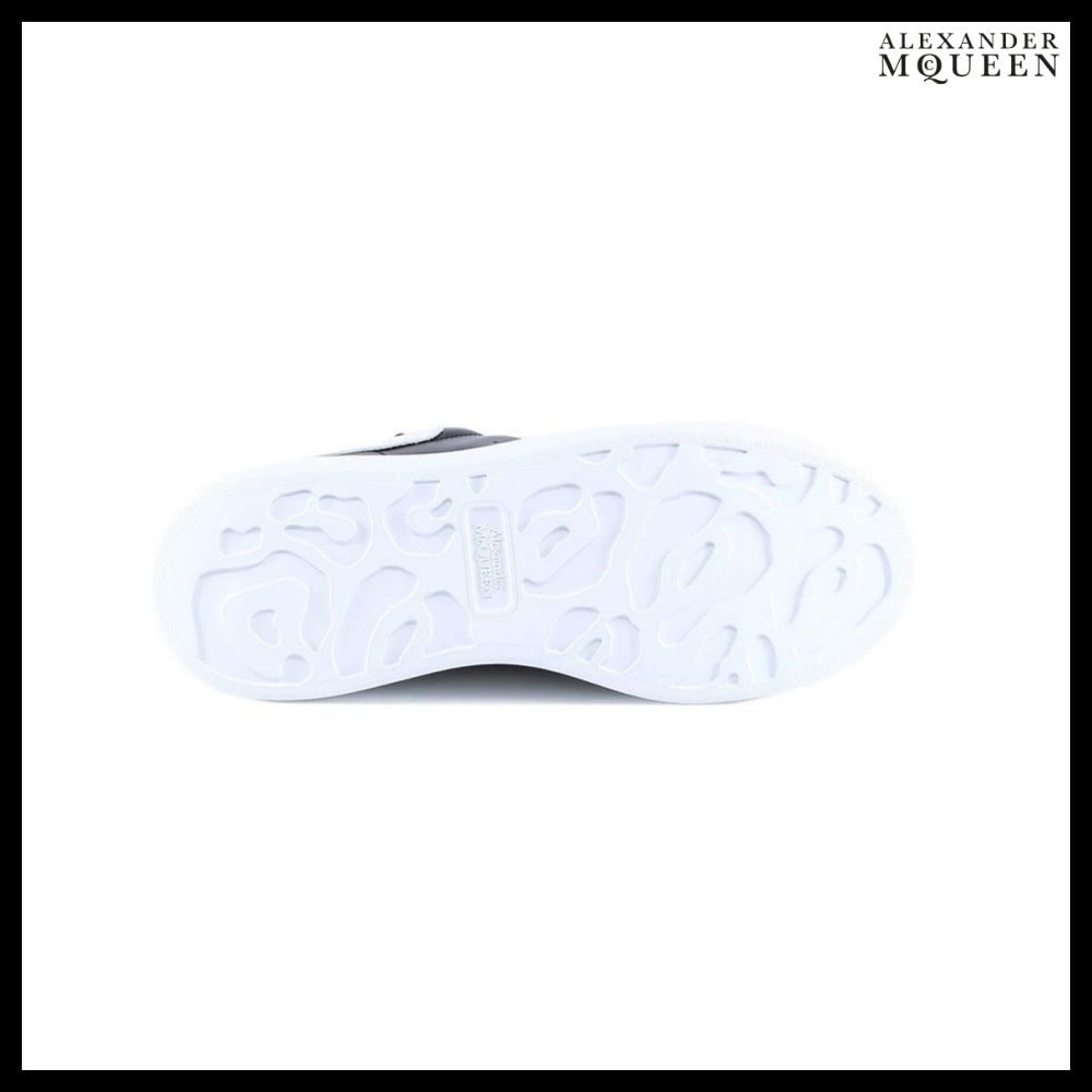 【Alexander Mcqueen】Women’s Oversized Sneaker in Black