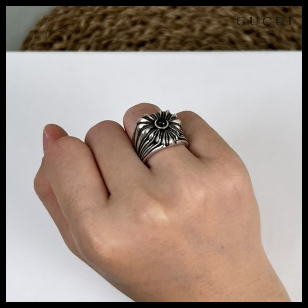 【GUCCI】Engraved Heart Sterling Ring Black