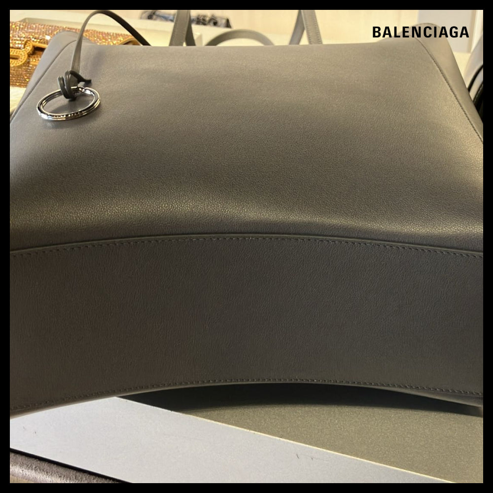 ★BALENCIAGAアウトレットセール★Hourglass Tote Bag Small