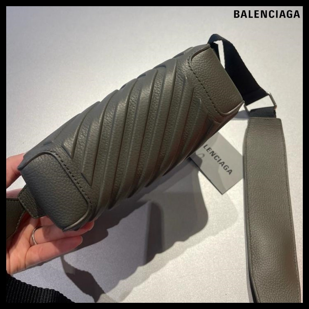【BALENCIAGA】Ca Grain Calf Camera Bag Khaki