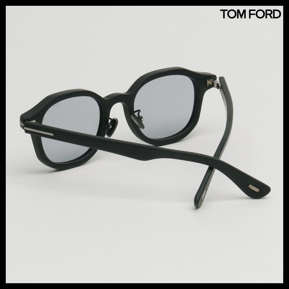 【TOM FORD】Matte Black Horn-Rimmed Sunglasses Grey Tint