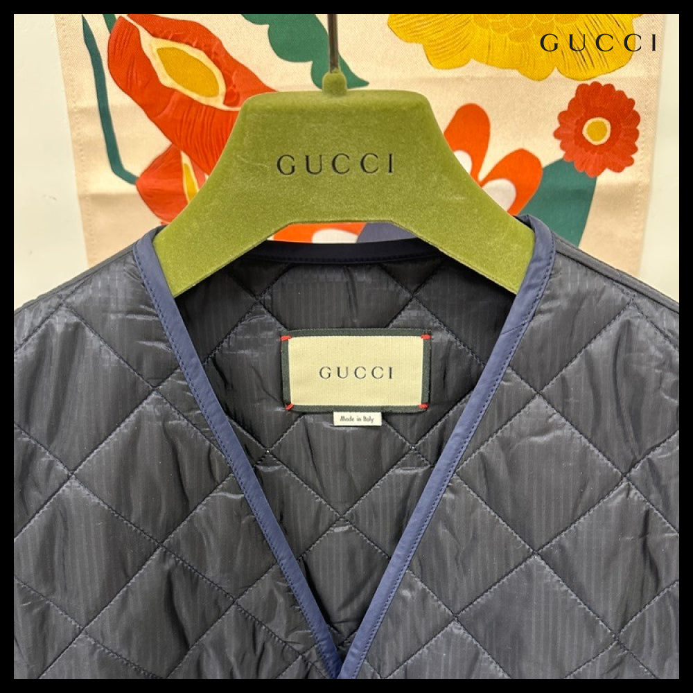 【GUCCI】Logo Patch Quilted Nylon Vest Navy
