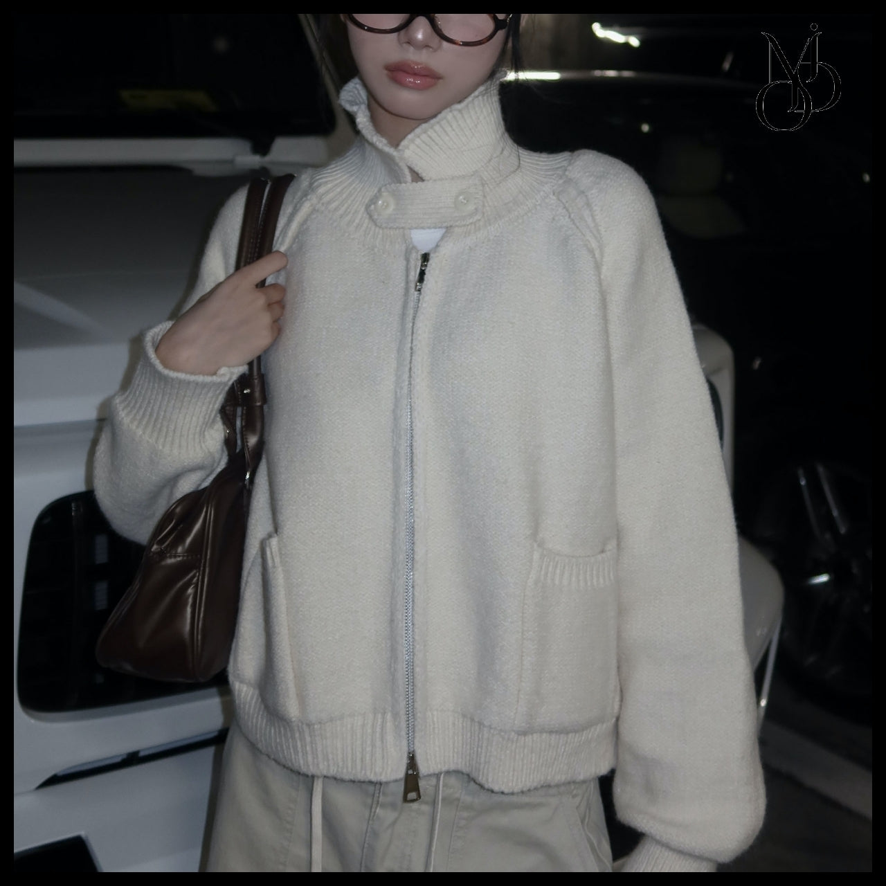 【MODIMOOD】In Tokyo Koi High Neck Knit Zip-Up