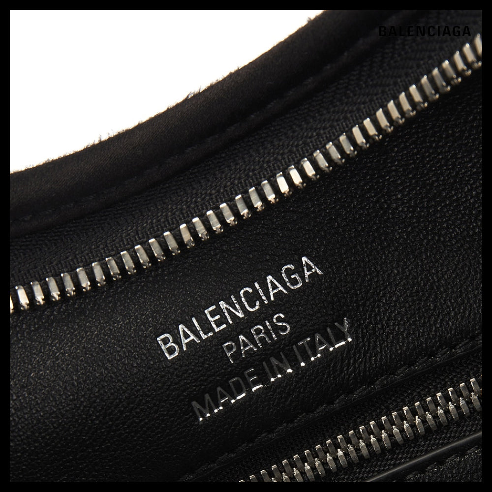 ★BALENCIAGAアウトレット セール ★Leopolda Small Hobo Bag