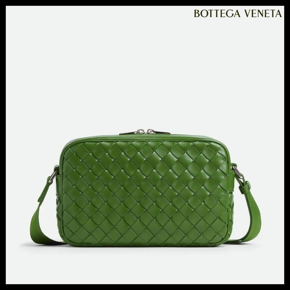 【BOTTEGA VENETA】SMALL INTRECCIATO CAMERA BAG AVOCADO