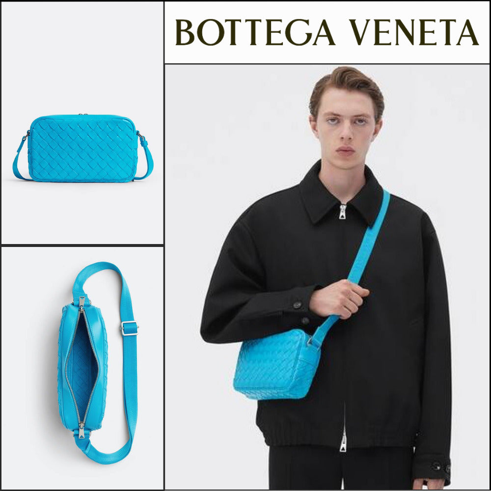 【BOTTEGA VENETA】SMALL INTRECCIATO CAMERA BAG POOL